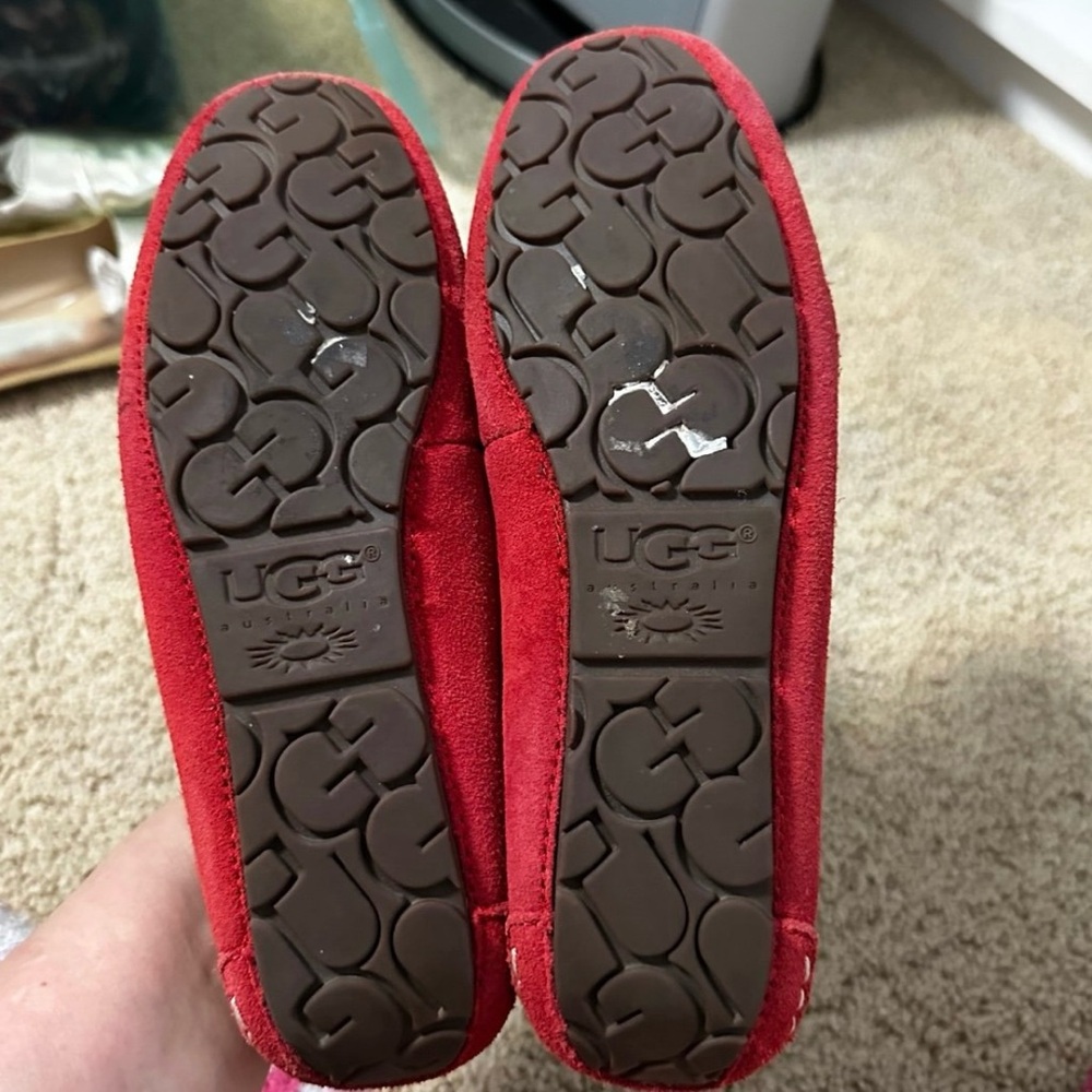 Red Genoa Ugg Slip-On Flats - Picture 3 of 4